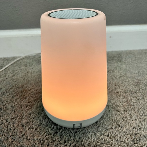 Hatch Rest 1st Gen Sound Machine & Night Light Dimmable - Picture 1 of 6